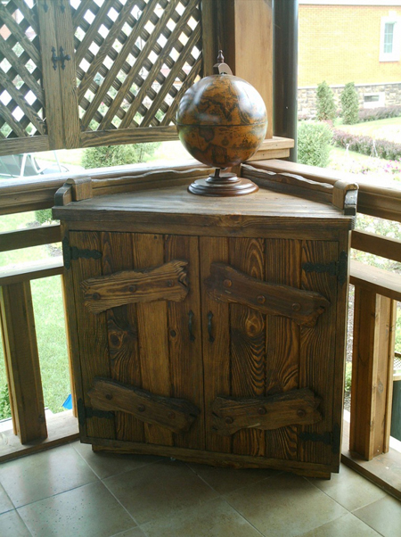 Деревянная состаренная мебель из сосны